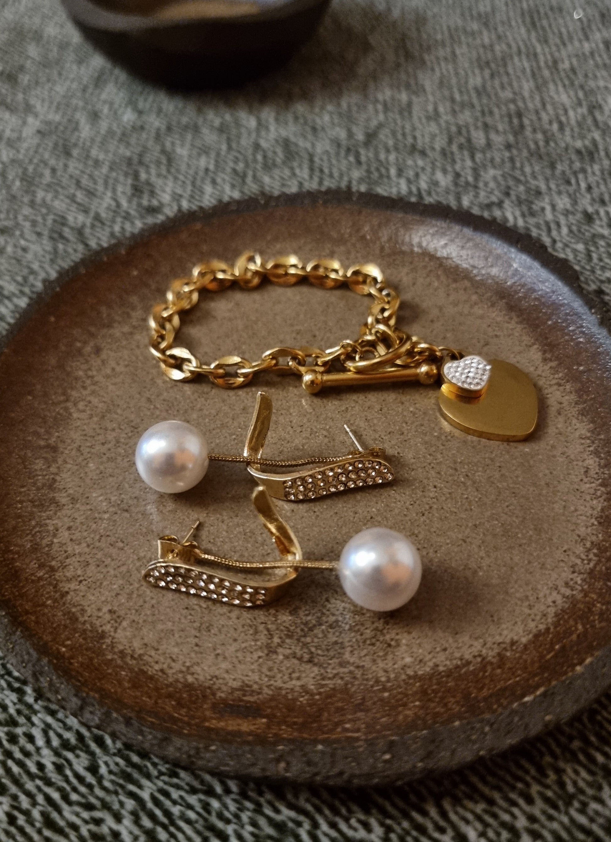 18K Gold-Plated Pearl and Rhinestone Earrings - 2025 new collection