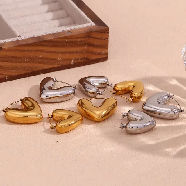 Thick 18K Gold Heart-Shaped Hoop Earrings - Classic & Hypoallergenic
