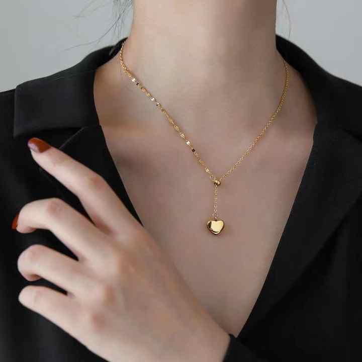 Collier avec pendentif en forme de cœur plaqué or 18 carats