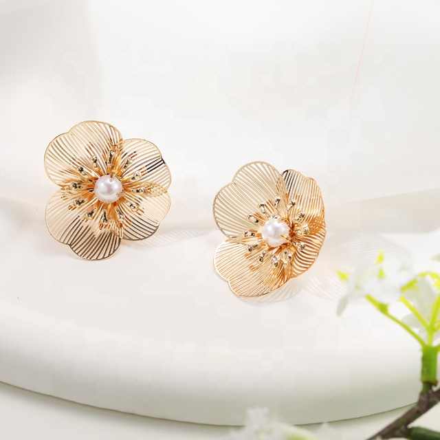 Boucles d'oreilles à tige florales élégantes ALLEGRA - Un cadeau de bijoux intemporel