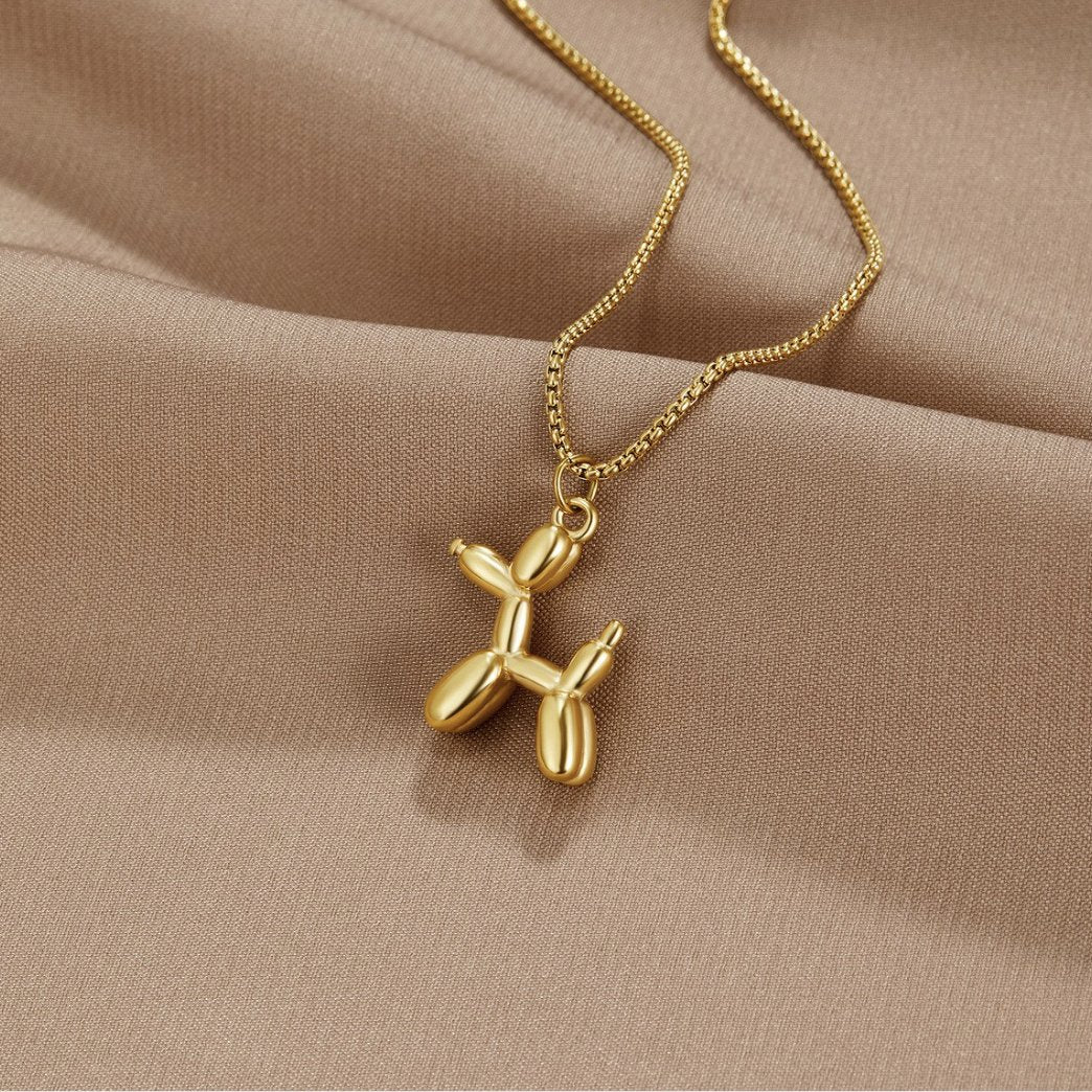 Speelse elegantie 18K vergulde ballonhond hanger ketting