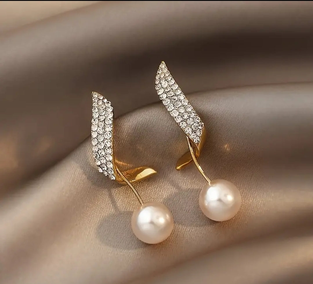 18K vergulde parel- en strass-oorbellen - nieuwe collectie 2025