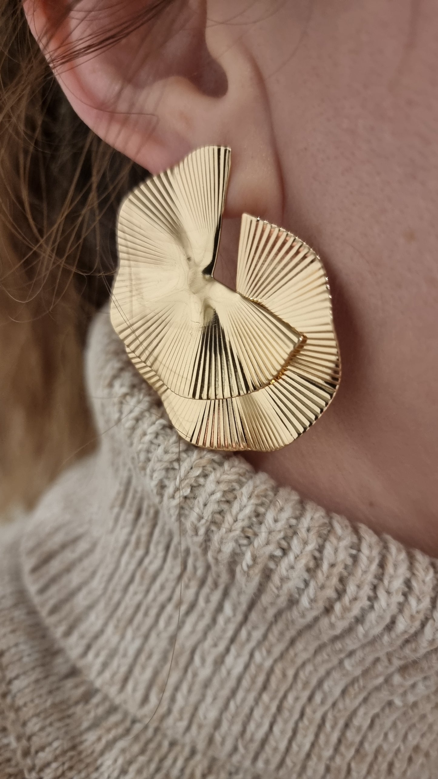 Ripple Fan Statement gold Earrings